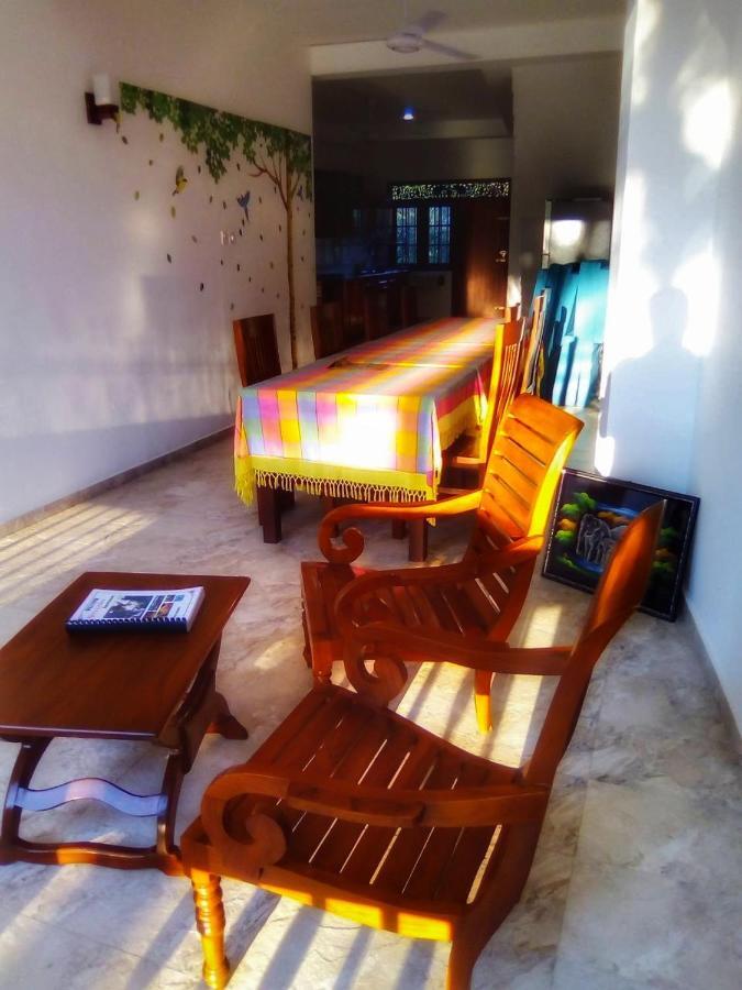 Mihira Gedara Apartments Unawatuna Bagian luar foto